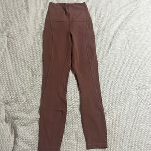 Align tights with pockets
